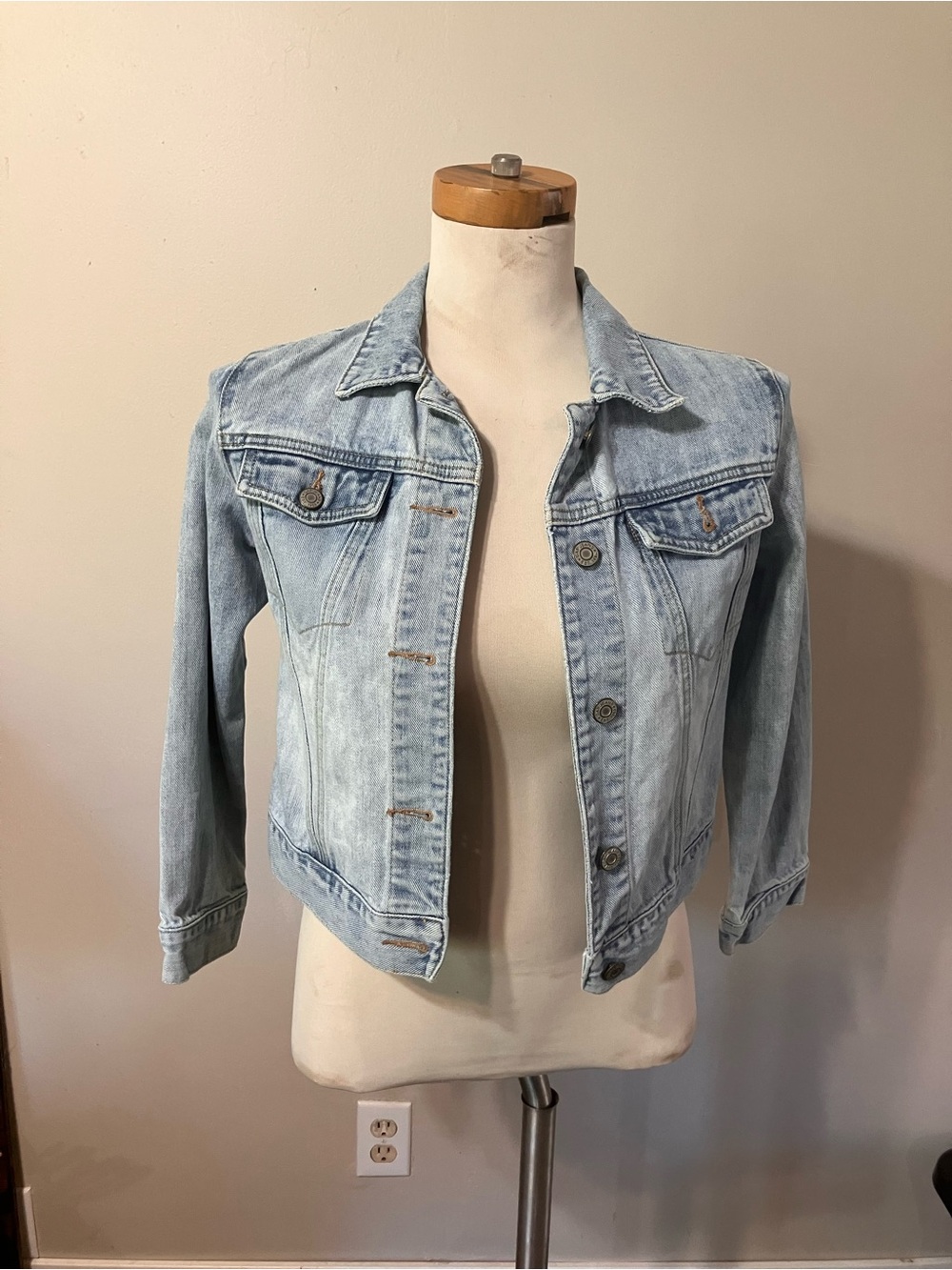 GAP Light Blue Denim Jean Jacket